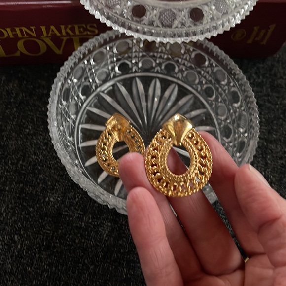 Vintage Gold Plated Chain Teardrop Earring’s - Picture 3 of 3